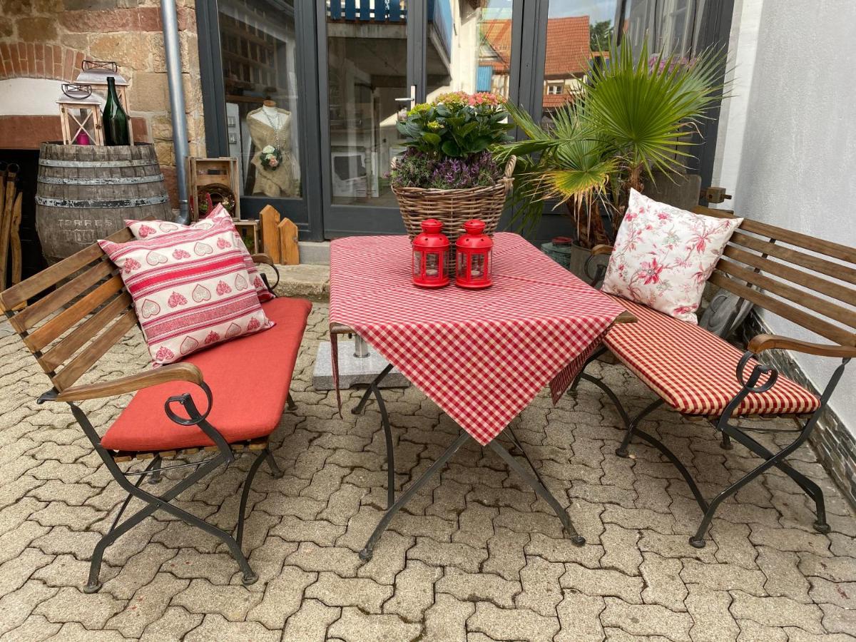Gaestehaus Sellemols Ferienwohnung Korbmacher Heuchelheim-Klingen Zewnętrze zdjęcie