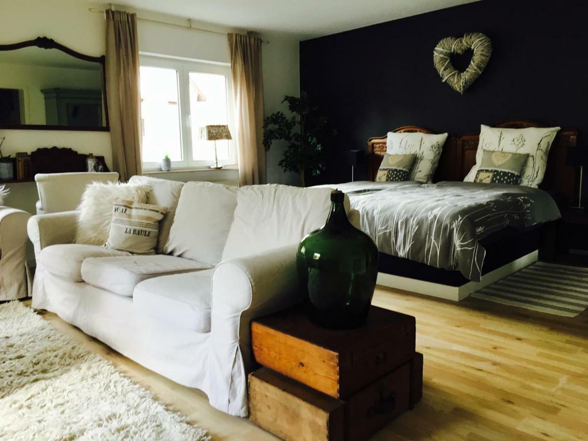 Gaestehaus Sellemols Ferienwohnung Korbmacher Heuchelheim-Klingen Zewnętrze zdjęcie